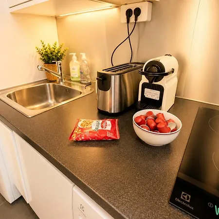 Elegant 44m² Flat With Balcony • Paris * Neuilly-sur-Seine