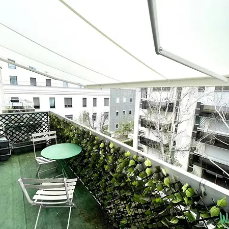 Elegant 44m² Flat With Balcony • Paris Neuilly-sur-Seine